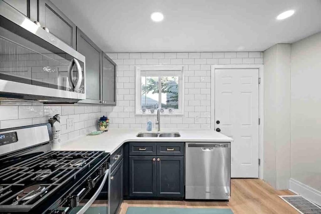 Hip And Bright Lawerenceville 2 Bed Easy Parking Pittsburgh Buitenkant foto