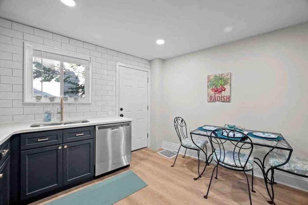 Hip And Bright Lawerenceville 2 Bed Easy Parking Pittsburgh Buitenkant foto